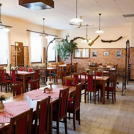 Restaurace-pension-vinarstvi U Stastnych