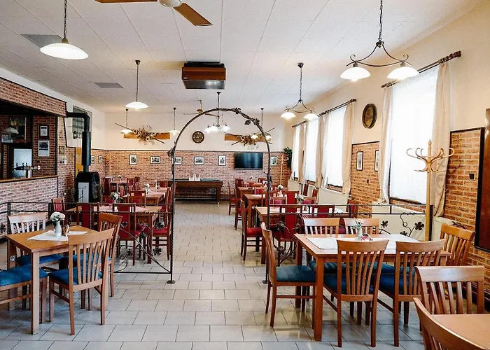 Penzion Restaurace-pension-vinařství U šťastných Mistrin